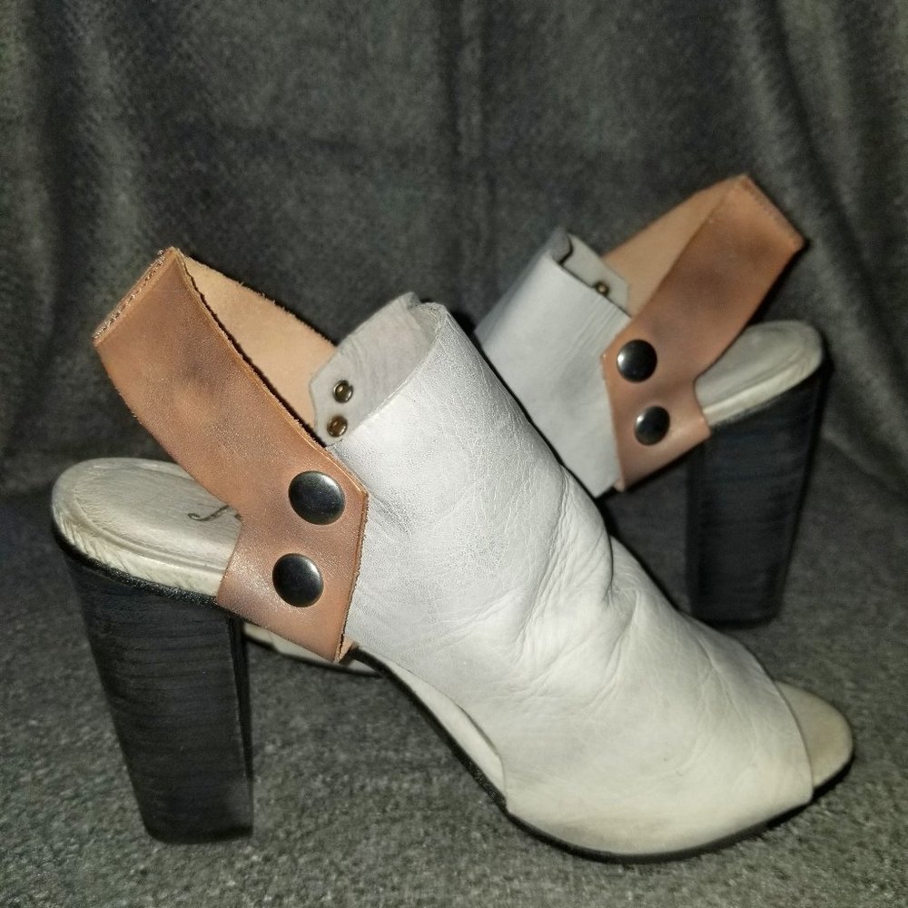 Free People, 'Picture This' Leather Peep Toe Heels, Dove Gray/Tan, Size 36 BNIB